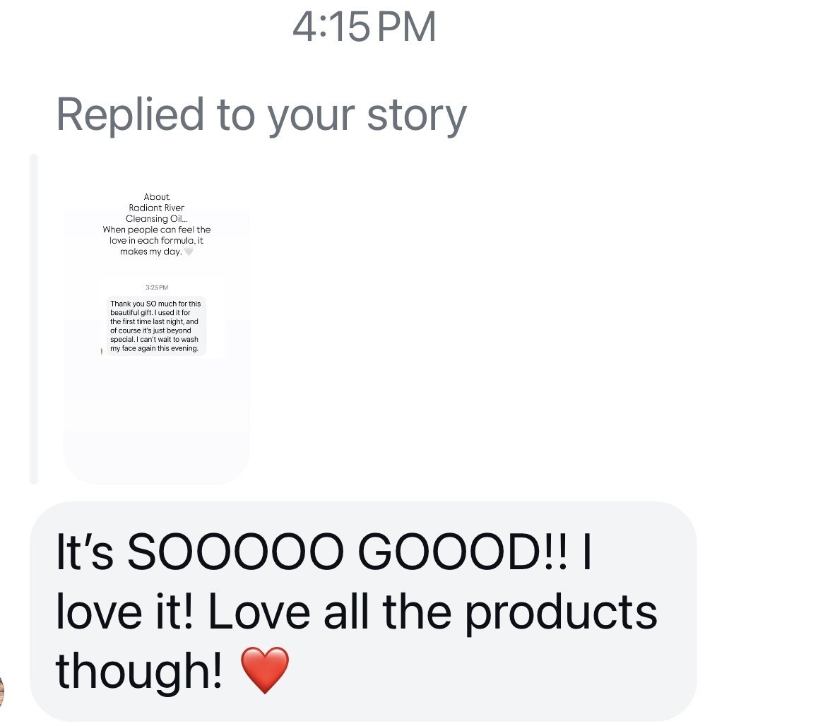 Text message conversation with a customer review praising Elaa products